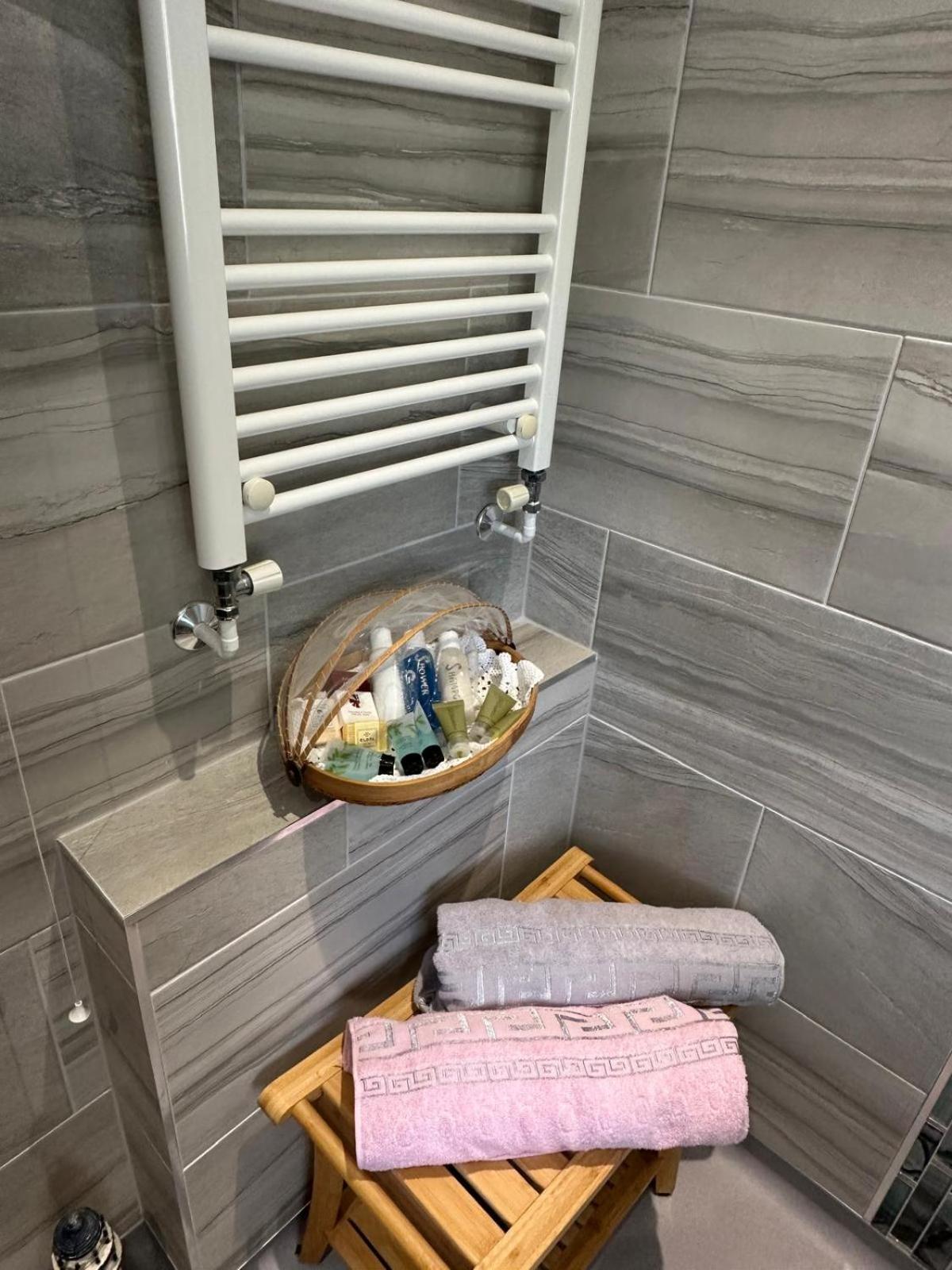 Shropshire Guestroom Seisdon Экстерьер фото